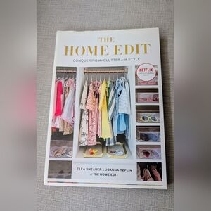 The Home Edit Closet Organization Guide - Multicolor